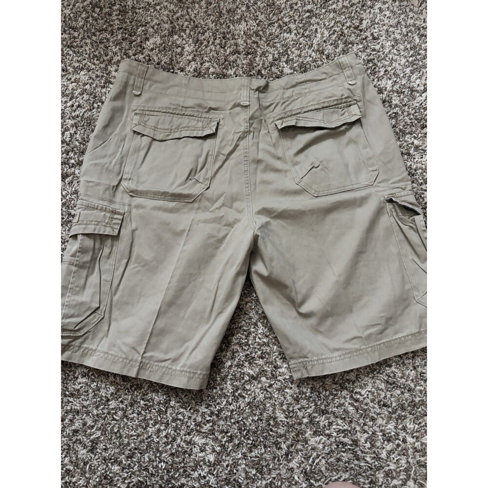 Men’s Union Bay Cargo Shorts Size 42